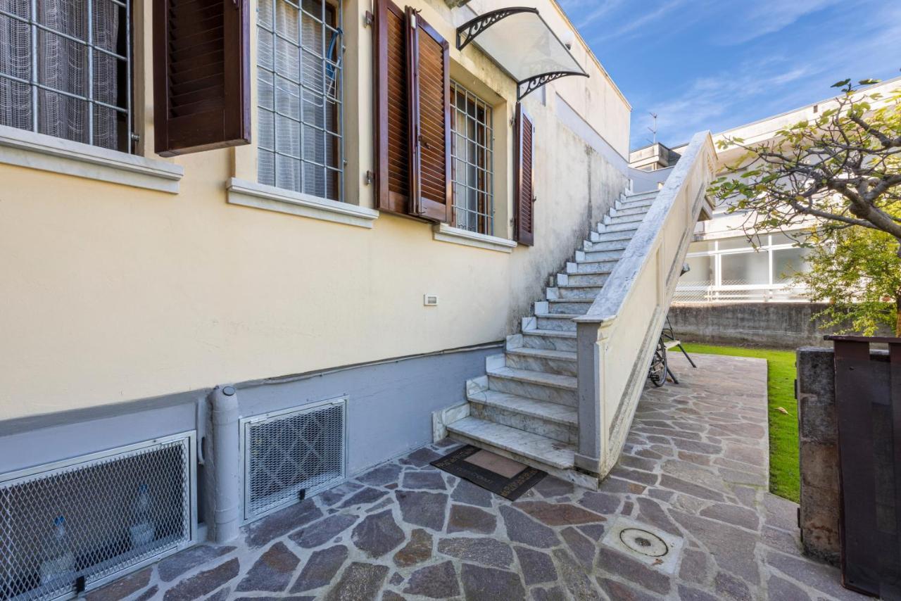 Residenza Tirrenia By Mmega Marina di Massa Exterior foto